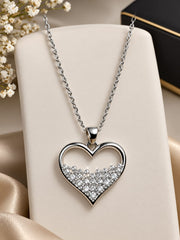 Elegant Heart Crystal Pendant Necklace ā Silver Love Charm
